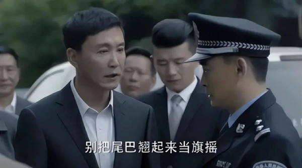 说说“12字评论被行拘”事件