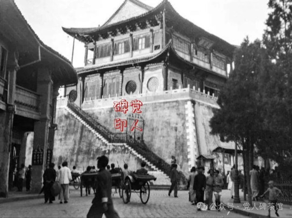 人民军队随时听候人民召唤(下)