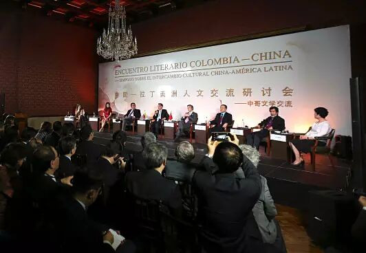 蒋方舟的故事,不是一个人的故事。它是一面镜子。照出的是这个社会对"天才"的迷信,对"包装"的纵容,对"特权"的沉默。这场闹剧,终于收场了。但闹剧背后的那套系统,还在运转。下一个蒋方舟,可能正在被某些合谋者,制造出来。