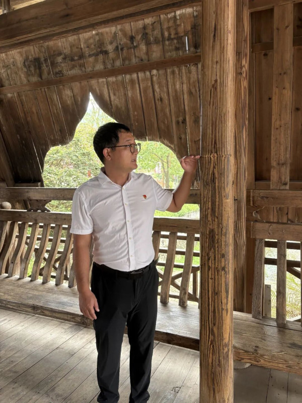 福建中复村:红军长征第一村的四代守望