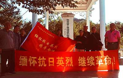 武汉人民纪念抗战胜利80周年,重走抗战路胜利结束!(图片新闻)
