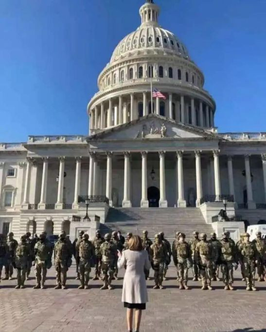 他们的内政外交,已经陷入了刻舟求剑式的教条主义,对内热衷于朝堂辩经,贵族共和,不问真正的民意;对外习惯于万年不变的和平演变、颜色革命,美军连治安战都打不下去了,只擅长镇压人民。
