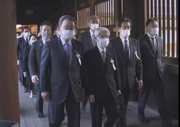 日本99名议员在偷袭珍珠港80周年参拜靖国神社;美方宣布“外交抵制”北京冬奥;美国“外交抵制”后,日本表态丨每日大新闻