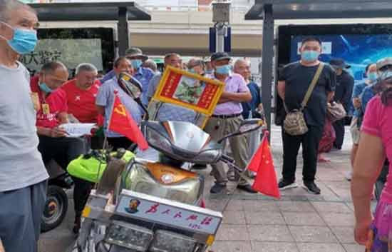 红潮已入千万家——郑州人民别开生面的纪念