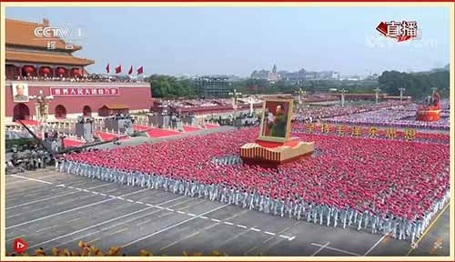 军运会开幕式唱《歌唱祖国》第三段“我们领袖毛泽东”,多少年没听到了!