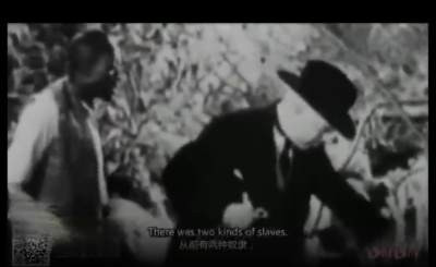 文章从马克思主义视角剖析了雇佣劳动的历史演进，指出其本质是资本方无偿占有劳动者创造的剩余价值。结合中国现状，文章重点批判了企业主普遍存在的封建地主思维与官僚思维，表现为极限榨取员工时间、漠视劳动法规以及职场权力压迫。同时，绩效工资、密薪制和劳务派遣等制度被用作转嫁经营风险、分化劳动者团结和实施多重剥削的手段，加剧了普通劳动者的艰难处境。