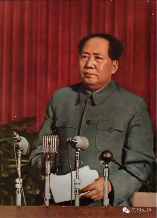 在中国始终有一批人想走资本主义道路,他们不要共同富裕,只想让少数人先富起来。总梦想让中国成为资本主义国家,期望中国能像欧洲的英法徳和日本那样,成为发达的资本主义国家。然而,这只能是做梦!