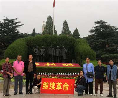 武汉人民纪念抗战胜利80周年,重走抗战路胜利结束!(图片新闻)