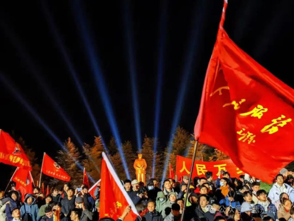 12月26日的韶山，并不只是一个地理坐标。它更像是一面镜子，映照出当下社会中那些尚未被充分讨论的焦虑与期待。