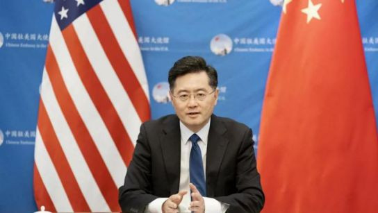 最近秦刚大使在与美国人的对话当中，有一些较为新颖的提法，外交学院研究外交的先生们应当有人把那些富有新意的句子捋一捋，我们不妨也讲讲杜威，好比是多靶向药物，小心求证，看看美国对哪个有反应。