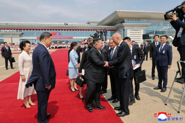 朝中社关于习近平总书记访朝图片新闻(集锦)