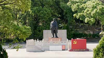 中华民族传承至今，是世界上唯一未曾中断历史的民族，因为总有人传承这条血脉和精神链。但愿千百年之后，这条血脉和精神链永在，这个民族不再有汉奸走狗。