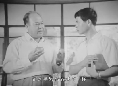 高考已经结束,排名却被带进了大学寝室。高考排名第260名,因为不满与排名2600名的同学住在同一间寝室,竟提出退学。