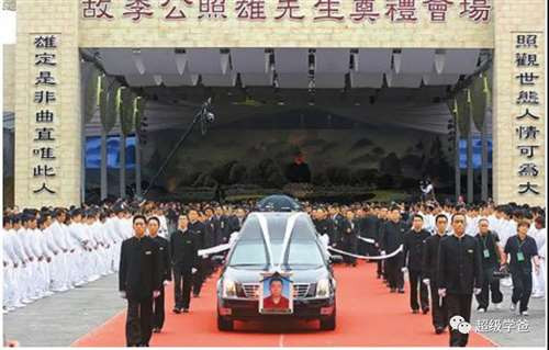 台湾已经烂透了,还不如解放战争时期的国统区。大陆人民的善意和耐心,早已经消耗殆尽,我还是希望能够直接武统。