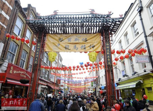 台媒称华人在英国受歧视：中餐馆经常被人砸烂