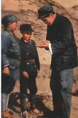儿歌高唱“万岁毛主席”，大有希望！