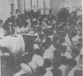 这本1960年中国青年出版社的小册子，分资本家是怎么起家的？资本家怎样剥削工人？资本家怎样压迫工人？资产阶级分子对社会主义的猖狂进攻，兴无灭资革命到底等几部分揭露了资本主义的罪恶，对于提高无产阶级认识觉悟很有助益。本站连载刊出，此为七。