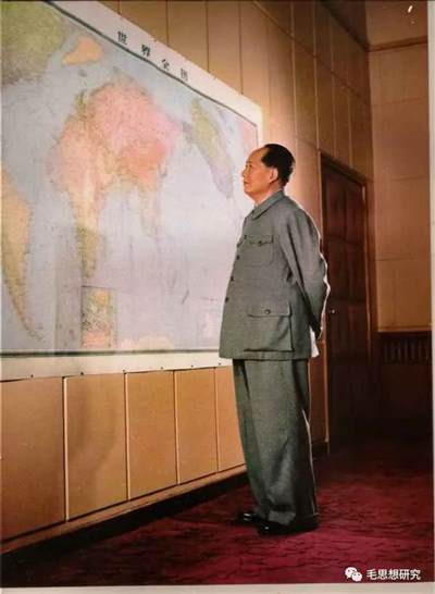 公者千古,私者一时。历史会证明也一直在证明——毛主席是目光长远、清白、正确、伟大的世界无产阶级和一切反压迫人们的伟大导师!