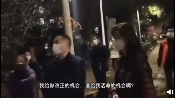 6个大学生死了，不是“惊爆词”，热搜榜一的“爆词”，却是一个什么百万粉丝网红的出轨风波。背后推手，其心可诛！
