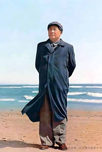 毛主席在社会主义改造中的探索与思考，是马克思主义发展史上一个极其重要的篇章。它证明了：马克思主义不是教条，而是行动的指南;科学社会主义的原则必须在具体的民族历史条件下实现;没有一成不变的社会主义模式，只有与各国实际相结合的社会主义道路。