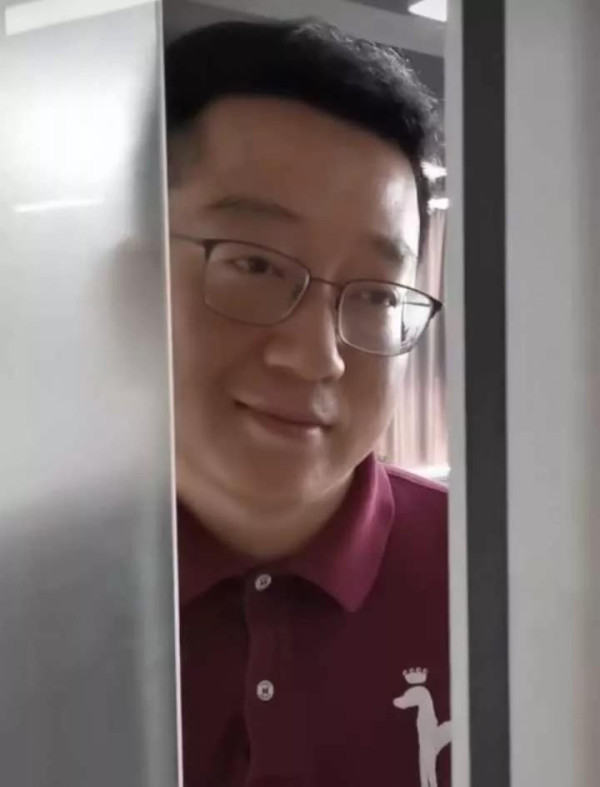 隐私被榨干的年代:每天都有几千家公司监视你