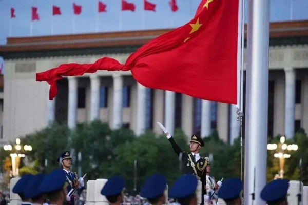 “许多案件，不需要多少法律专业知识，凭良知就能明断是非，但一些案件的处理就偏偏弄得是非界限很不清楚。各行各业都要有自己的职业良知，心中一点职业良知都没有，甚至连做人的良知都没有，那怎么可能做好工作呢?”——习语