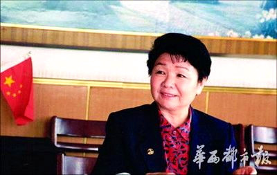 有的党建专家甚至还拿“红军所以艰苦奋战而不溃散,支部建在连上是一个重要原因”，来说明私企建党的重要性，其要害就是混淆了公私的根本区别，这不是风马牛不相及，这不是南辕北辙?