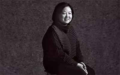 方方无辜吗？她或许是被某些人利用了，但她也是自愿爬上某些人的“战车”的。但招魂的曲子吹得再响，也敌不过现实中人民的力量。