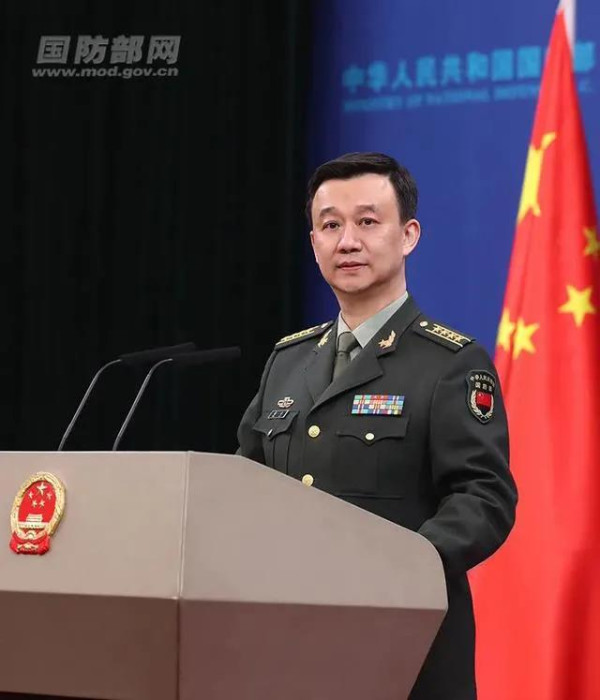美国在台湾问题上走得越远,中国解放台湾、统一祖国这一时间点就越近。美国这是在玩火,台湾当局这是在自焚。对此,我们有理由相信,解放台湾、统一祖国的日子已经不远了。