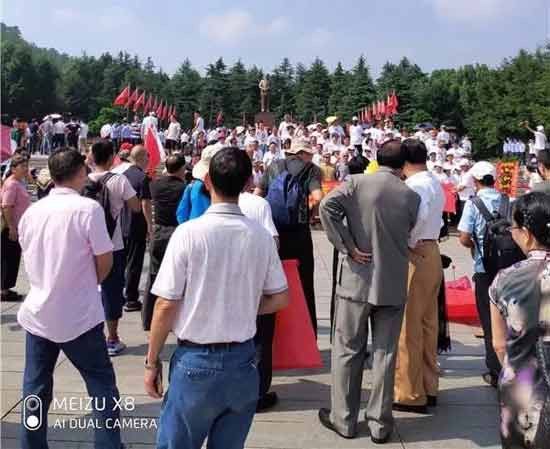 9月9日的韶山,人如海花如潮,人民呼唤毛主席!