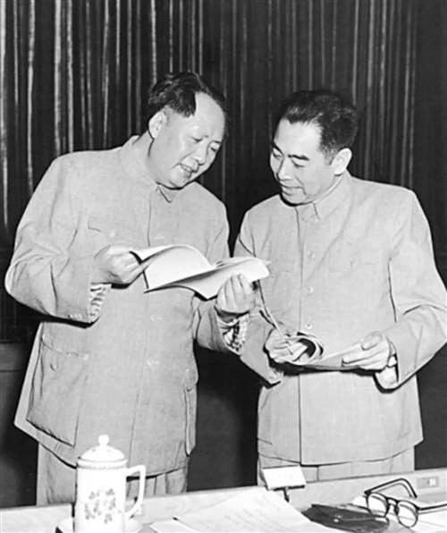 红墙摄影师眼中的毛泽东:幽默风趣,平易近人