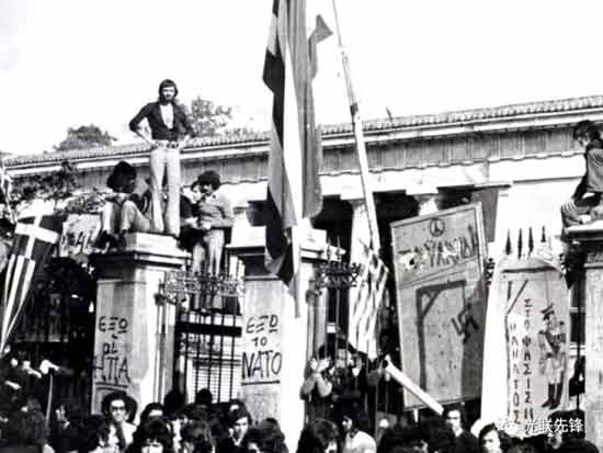 纪念雅典理工学院起义47周年