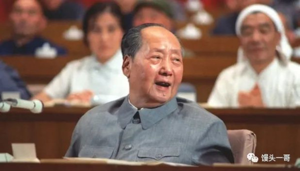 今天，无数青年人再次认识他，再次阅读他，再次传唱他，再次歌颂他，再次学习他。
