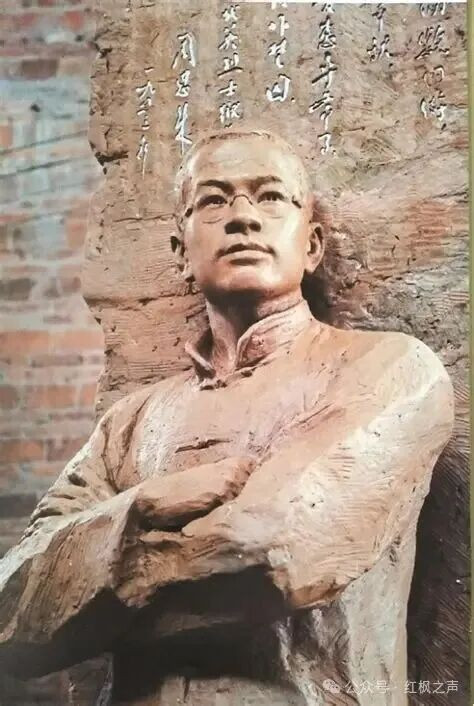 看起来，《读<国家主义的教育>》是恽代英最早遭遇和应对“国家主义”的文本之一。不过，这篇文章算不上对国家主义在任何程度上的尖锐抨击。尽管谈及的是国家主义的“问题”，但所实际围绕的是两个关键词：“教育”与“革命”。教育与革命间之所以会存在争议，其实质在于“教育救国”与“革命救国”之间的争议。
