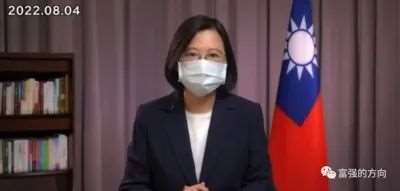 孩子叫来家里的流氓走了,到了该狠狠收拾孩子的时候了,绝不能让这个家贼联手流氓搞垮了这个家。