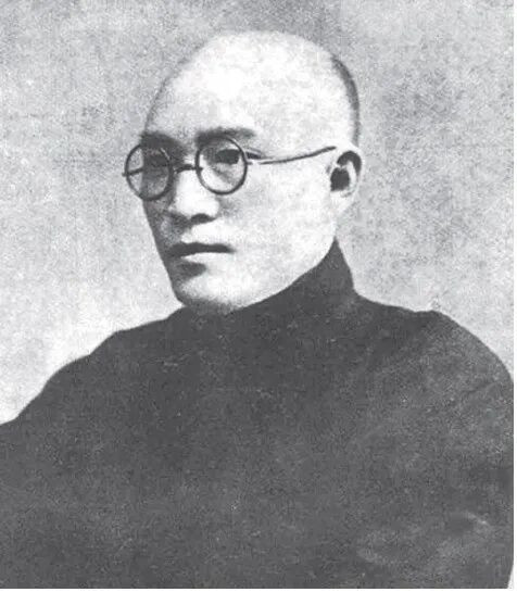 毛主席是中国革命和建设的亲历者、实践者和领导者，所以，他的著作多来自火热的斗争实践，对中国革命和建设更具有现实指导作用。正是从这样两个方面的切身体会出发，李达特别强调，学习毛泽东哲学思想贵在运用。