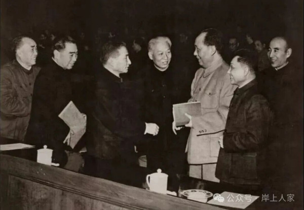 1961年:“两弹”工程上马的争论
