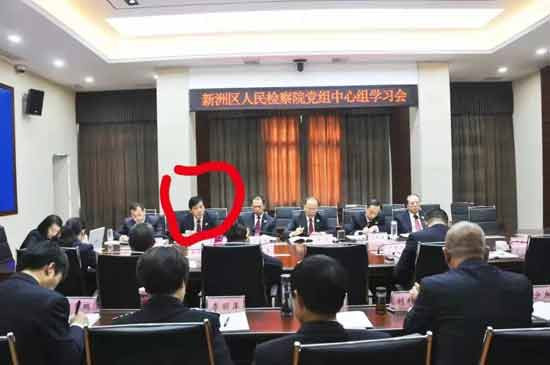 为啥中国现在这么多公知汉奸,说白了就一四个字,赏罚不明!事情发生以后,学校虽然开除了宋庚一,但是却并没有给检举揭发的学生以应该有的奖励,不管是名誉上的还是物质上的,都没有! 相反,这个学生却因此遭到了网络的暴力,而且极有可能,学校还会给他小鞋穿,因为领导们会认为他检举揭发宋庚一影响了学校的声誉。