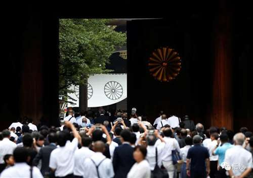 日本以为抱着美国大腿,就有了涂改历史的操作空间?血淋淋的历史,怎么可能敲敲键盘就能改变?