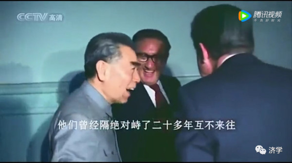 尽管从苏共20大赫鲁晓夫公开否定斯大林开始,苏共公开推行修正主义路线,之后勃涅日列夫继续延续这条路线,中苏两党关系处于对立状态,然而请注意中苏两国关系一直保持正常的。要不然1971年联合国“2758号决议”投票时,苏联拥有的3票怎么会全部“赞成”呢?紧跟苏联的东欧国家也投了赞成票。这个历史事实,千万不要忘记了。