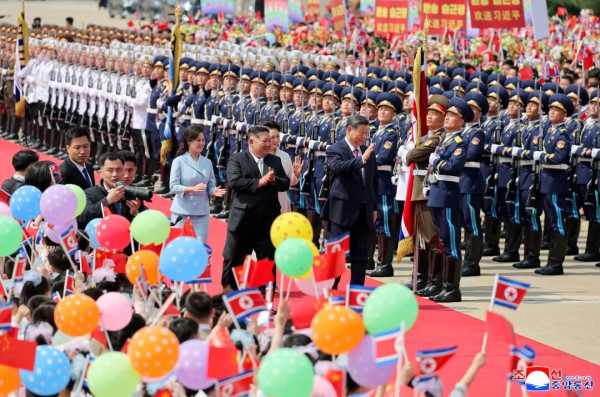 朝中社关于习近平总书记访朝图片新闻(集锦)